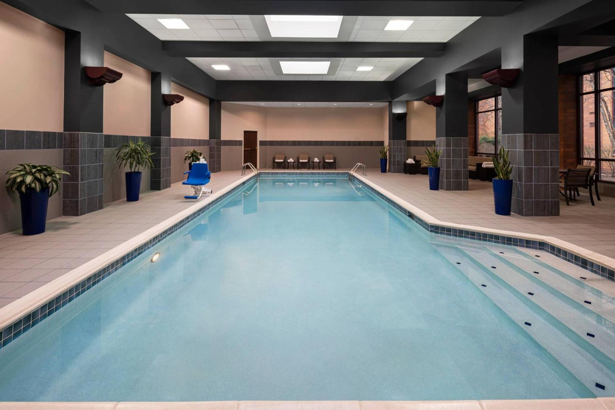 Pittsburgh Marriott North Hotel Cranberry Township Buitenkant foto